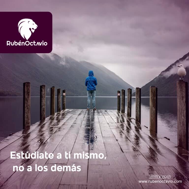 Estúdiate a ti mismo, no a los demás
