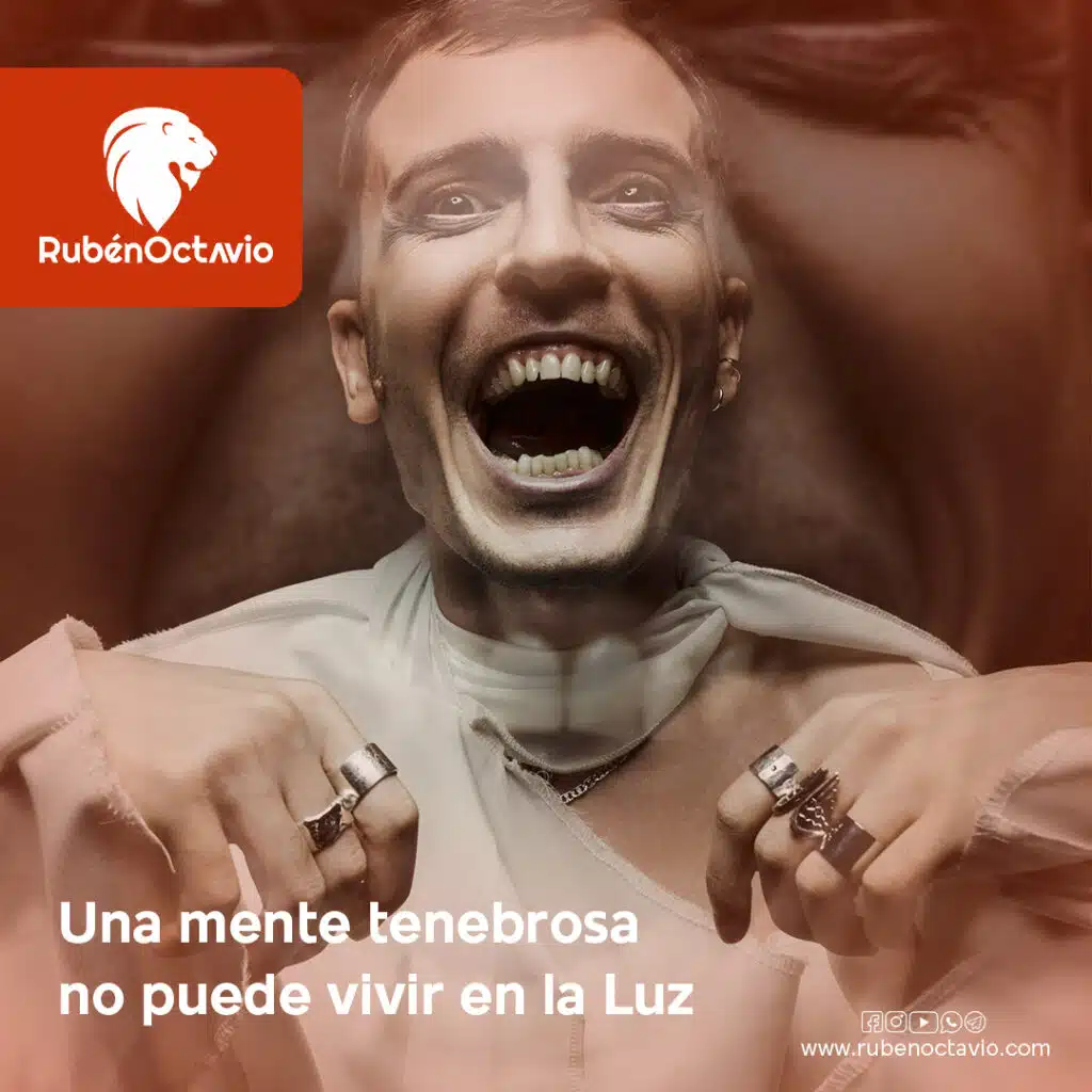 Hombre con expresión intensa en tonos oscuros, simbolizando una mente atrapada en la oscuridad del ego.