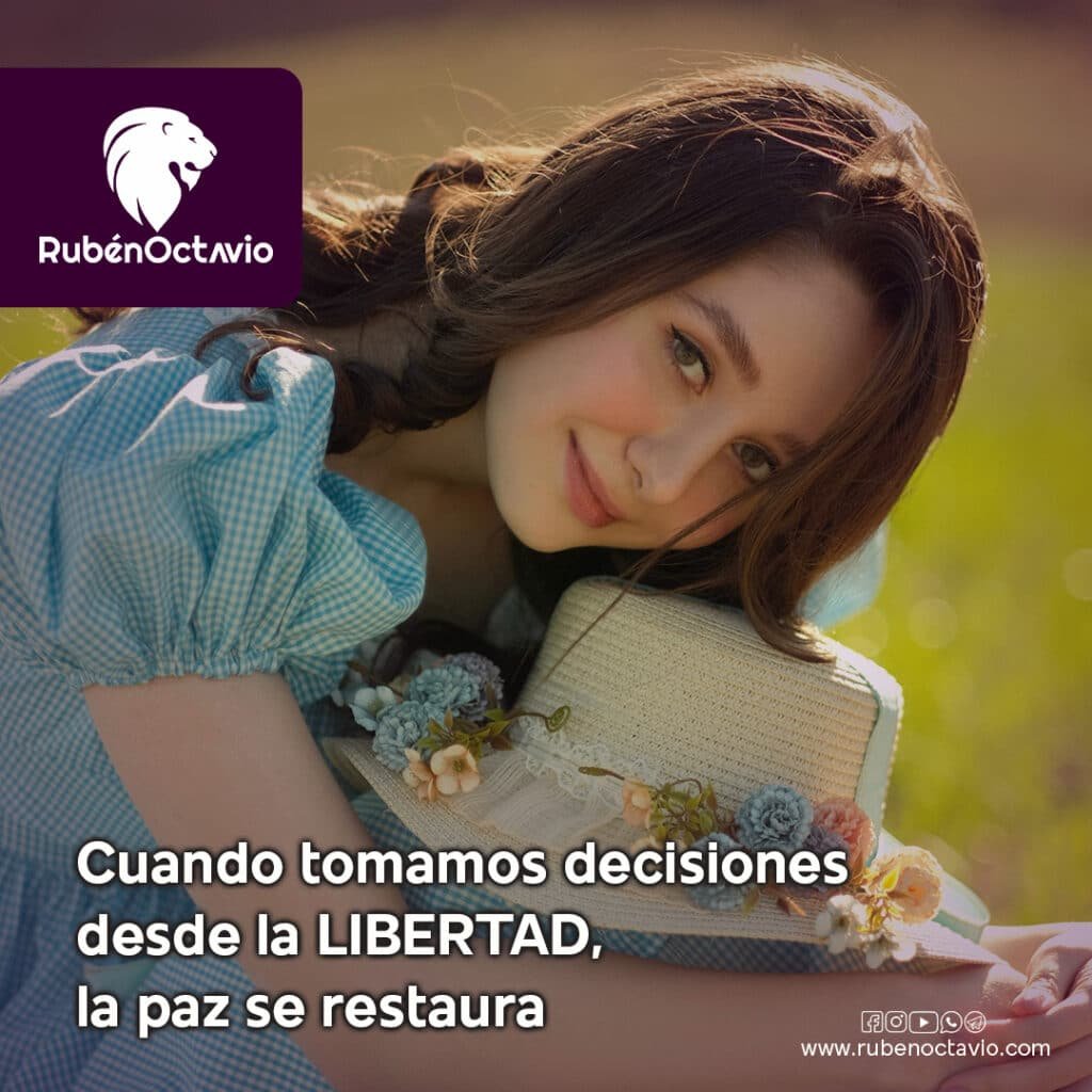 Reflexión sobre cómo tomar decisiones desde la libertad interior restaura la paz.